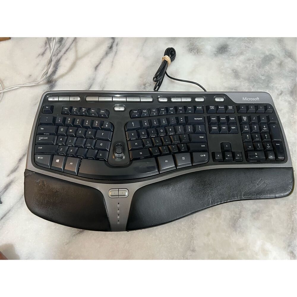Microsoft KU-0462 Natural Ergonomic USB Keyboard - Black